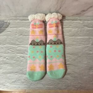 Kawaii Pusheen Women's Winter Sherpa Slipper Socks